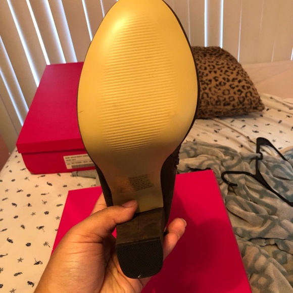 Cassandra heeled boots. - Picture 3 of 4